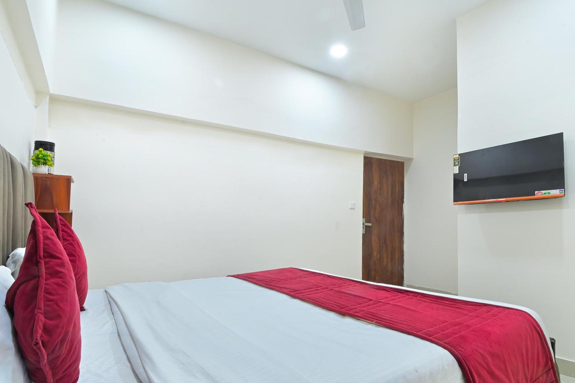 Chowdhry Tourist Lodge - New Delhi Railway Station - 2 Minutes Walk ภายนอก รูปภาพ