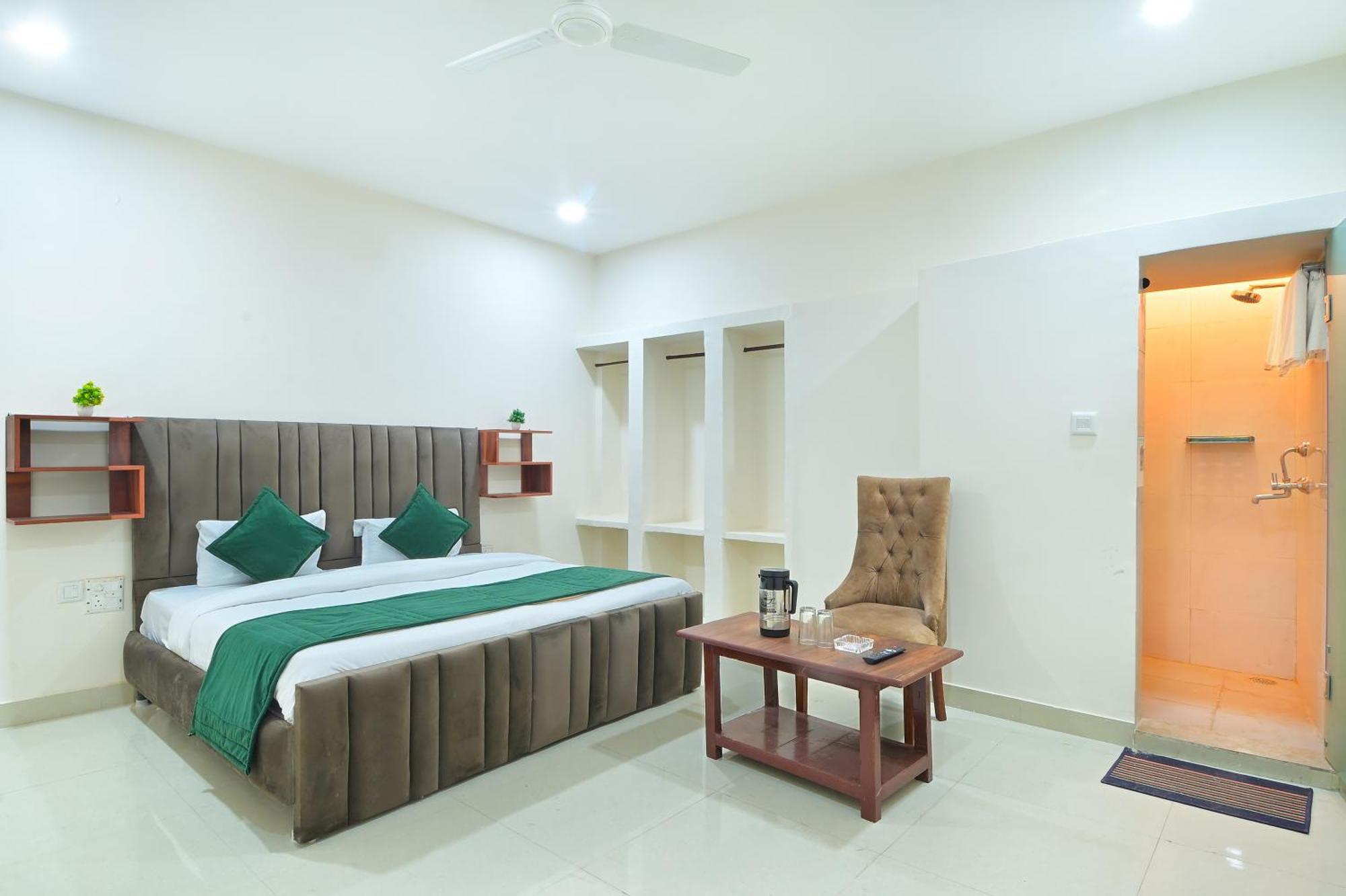 Chowdhry Tourist Lodge - New Delhi Railway Station - 2 Minutes Walk ภายนอก รูปภาพ