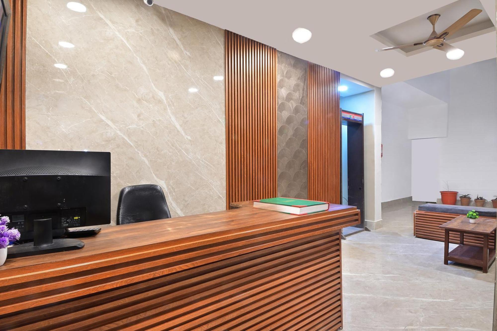 Chowdhry Tourist Lodge - New Delhi Railway Station - 2 Minutes Walk ภายนอก รูปภาพ
